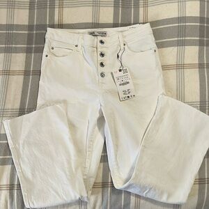 NWT Zara White Mini Flare Cropped Jeans Button Fly Size 38/6 Stretch